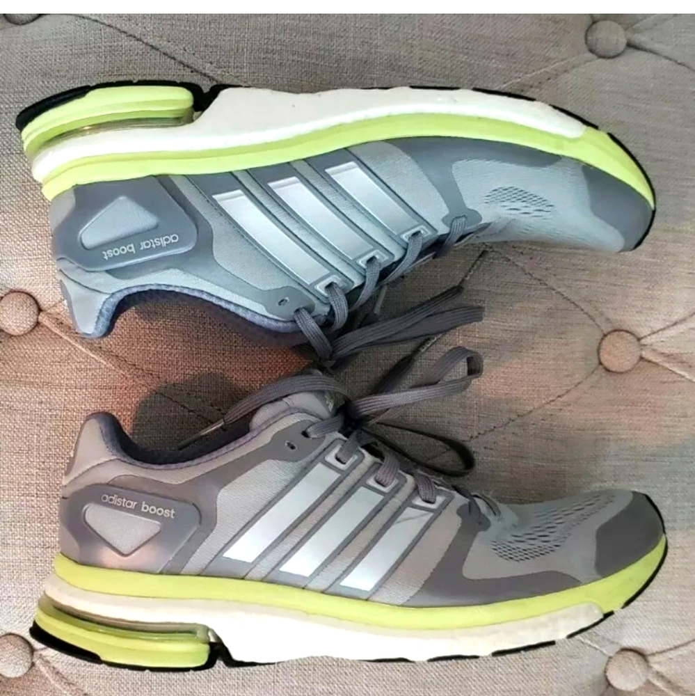 Adidas Women's Boost Gray Running Shoes 8.5.